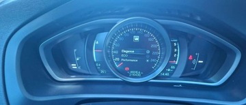 Volvo V40 II Cross Country D2 115KM 2014 Volvo V40 Volvo V40 D2 Momentum 1.6 Diesel 115KM, zdjęcie 18