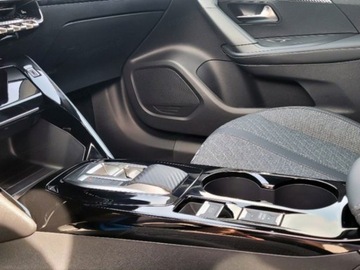 Peugeot 2008 II 2025 Od ręki - Allure 1.2 mHEV 145KM / Pakiet Vision i Drive Assist Plus, zdjęcie 10