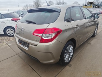 Citroen C4 II Hatchback 5d 1.6 16v VTi 120KM 2011 Citroen C4 1,6 16V 120KM klimatronik alu grz.fotele. oplacony 1.6 Benzyna, zdjęcie 5
