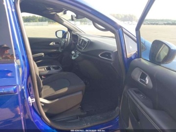 Chrysler Pacifica II 2020 Chrysler Pacifica Touring 2020 3.6l 3.6 Benzyna 287KM, zdjęcie 9