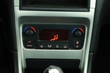 Peugeot 307 II Kombi 1.6 HDi 16V 109KM 2006 Peugeot 307 1.6 HDi, 7 miejsc, Klima, Klimatronic, zdjęcie 11