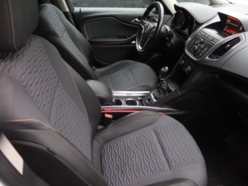 Opel Zafira C Tourer 1.6 CDTI ECOTEC 136KM 2014 Opel Zafira 1.6 CDTI, 1. Właściciel, 7 miejsc, zdjęcie 8
