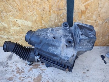 HONDA CR-V 2002 POUZDRO FILTRŮ VZDUCHU