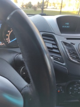 Ford Fiesta VII Hatchback 5d 1.4 Duratec 96KM 2013 Ford Fiesta Idealny stan Salonowy czujniki 1.4 Benzyna Lift 1.4 Benzyna, zdjęcie 20