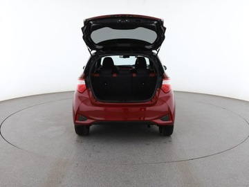 Toyota Yaris III Hatchback 5d Facelifting 2017 1.5 Dual VVT-iE 111KM 2018 Toyota Yaris klima-auto kamera Bluetooth tempomat, zdjęcie 18