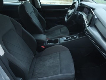 Volkswagen Golf VIII Hatchback Plug-In-Hybrid 1.4 TSI 204KM 2022 VW Golf 1.4 TSI eHybrid, Salon Polska, zdjęcie 8