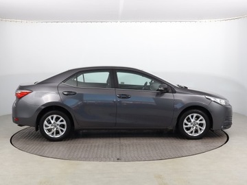 Toyota Corolla XI Sedan 1.6 Valvematic 132KM 2016 Toyota Corolla 1.6 Valvematic, Salon Polska, zdjęcie 5