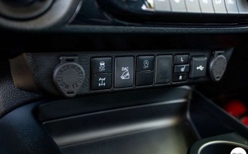 Toyota Hilux VIII Podwójna kabina Facelifting 2.8 D-4D 204KM 2024 Toyota Hilux Active Automat Wyprzedaz 2024 HAK 2.8 Diesel 204KM, zdjęcie 27