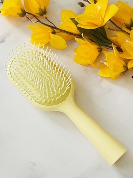 ЩЕТКА ДЛЯ ВОЛОС ОДНОЦВЕТНАЯ, ПАСТЕЛЬНЫЕ ЦВЕТА