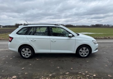 Skoda Fabia III Kombi 1.2 TSI 90KM 2016 Skoda Fabia Niski przebieg, zadbany, hak westfalia 1.2 Benzyna 90KM, zdjęcie 3