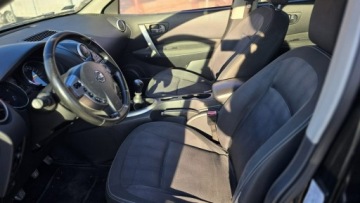 Nissan Qashqai I Crossover 1.5 dCi 106KM 2010 Nissan Qashqai Uszkodzony Bok Jeżdżący, zdjęcie 9