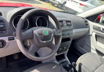 Skoda Yeti Minivan 2.0 TDI CR DPF 4x4 140KM 2012 Skoda Yeti Konserwacja podwozia i lakieru 2.0 Diesel 140KM, zdjęcie 13