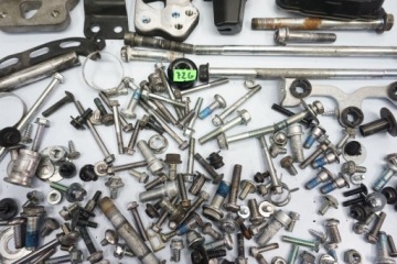 SUZUKI GSX-R 600 750 K8 K9 L0 ВИНТЫ ВИНТЫ