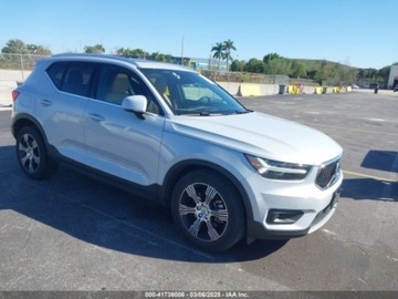 Volvo XC40 Crossover 2.0 T5 247KM 2020 Volvo XC 40 2020 VOLVO XC40 T5 INSCRIPTION 2.0 Benzyna 248KM, zdjęcie 1