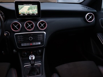 Mercedes Klasa A W176 Hatchback 5d Facelifting 180 d 109KM 2016 Mercedes A A 180 d, Skóra, Navi, Klima, Parktronic, zdjęcie 7