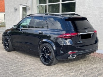 Mercedes GLE V167 SUV Facelifting 2.0 300d 269KM 2025 MERCEDES-BENZ GLE 300 d 4-Matic AMG Line 2.0 (269KM) 2025, zdjęcie 2