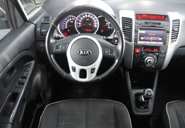 Kia Venga Mikrovan 1.6 DOHC CVVT 125KM 2014 Kia Venga 1.6 benzyna 125 KM 0 Kamera_Panorama-Grzane fotele 1.6 Benzyna, zdjęcie 20
