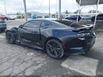 Chevrolet Camaro VI 2019 Chevrolet Camaro ZL1 2019 6.2l 6.2 Benzyna 650KM, zdjęcie 3