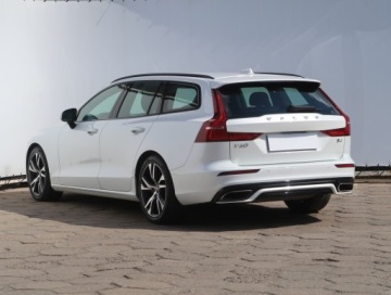 Volvo V60 II  2020 Volvo V60 B4, Salon Polska, Serwis ASO, Automat, zdjęcie 3