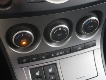 Mazda 3 II Sedan 2.0 MZR 151KM 2010 Mazda 3 2.0, Salon Polska, Klima, Klimatronic, zdjęcie 15