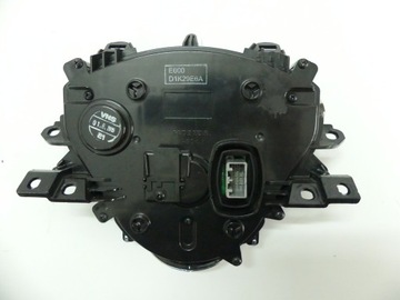 , LICZNIK PRĘDKOŚCIOMIERZ OSŁONA HONDA SH 300 17