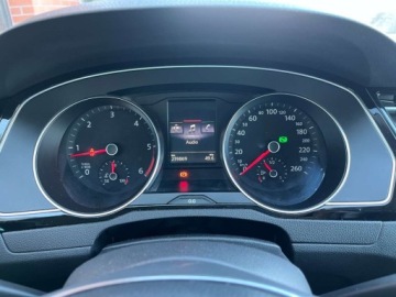 Volkswagen Passat B8 Variant 2.0 TDI BlueMotion SCR 190KM 2016 Volkswagen Passat 2.0 diesel 190 KM 4 motion automat zarej w PL zadba, zdjęcie 11