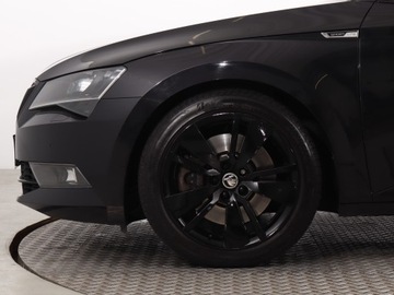 Skoda Superb III Liftback Facelifting 2.0 TSI 272KM 2019 Skoda Superb 2.0 TSI, Salon Polska, Serwis ASO, zdjęcie 14