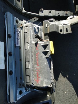 VW TOURAN И КОНСОЛЬ ПРИБОРНОЙ ПАНЕЛИ КОКПИТА