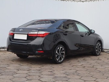 Toyota Corolla XI Sedan 1.6 Valvematic 132KM 2016 Toyota Corolla 1.6 Valvematic, Salon Polska, zdjęcie 4