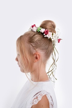 Причастный венок из цветов в розовых тонах