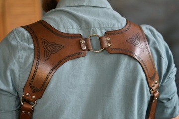 Кожаные фотографические подтяжки CH. Модель «КЕЛЬТ».