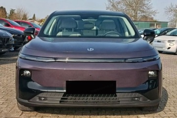 Leapmotor 2026 B10 Design Hybrid EV 18,8 kWh 218KM, zdjęcie 1