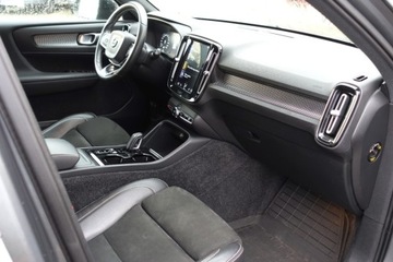 Volvo XC40 Crossover 2.0 T4 190KM 2019 Volvo XC 40 T4 R-Design, czujniki, tempomat, klima 2stref, CarPlayAA, FV23, zdjęcie 6