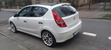 Hyundai i30 I CW Facelifting 1.6 CRDi 90KM 2012 Hyundai i30 lifting 1.6 crdi 90km Wyjatkowa wersja drugiej takiej NIE MA!!!, zdjęcie 3