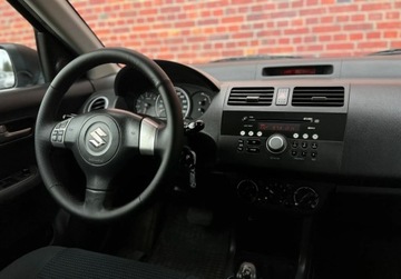 Suzuki Swift IV Hatchback 5d 1.3 92KM 2009 Suzuki Swift Automat Alu Isofix Gwarancja w cenie Warszawa VKFJ 1.3 92KM, zdjęcie 5