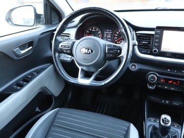 Kia Stonic Crossover 1.0 T-GDI 120KM 2019 Kia Stonic 1.0 T-GDI, Salon Polska, Serwis ASO, zdjęcie 6