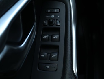 Volvo S40 II 2014 Volvo V40 2.0 D4, 187 KM, Skóra, Navi, Xenon, zdjęcie 15