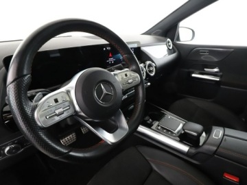 Mercedes Klasa B W247 2021 Mercedes B 180 automat panorama skóra/alcantara, zdjęcie 13