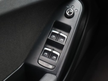 Audi A4 B8 Avant Facelifting 2.0 TDI 112g 136KM 2013 Audi A4 2.0 TDI, Klima, Klimatronic, Parktronic, zdjęcie 10