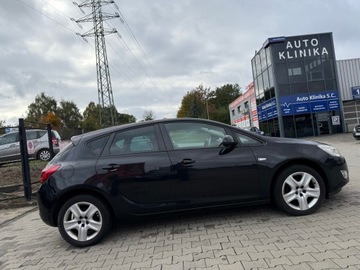 Opel Astra J Hatchback 5d 1.4 Turbo ECOTEC 140KM 2011 Opel Astra ZAMIEŃ swoje auto zostaw w rozliczeniu – Dowóz pod dom, zdjęcie 5