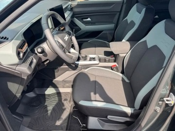 Dacia Bigster 1.2 TCe 130KM 2025 Od ręki - Extreme 4x4 1.2 TCe 130KM / Pakiet Parking, zdjęcie 5