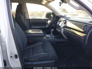 Toyota Tundra II 2021 Toyota Tundra 2021r., SR5, od ubezpieczalni 5.7 Benzyna 381KM, zdjęcie 8