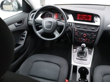 Audi A4 B8 Limousine 1.8 TFSI 120KM 2009 Audi A4 1.8 TFSI, Xenon, Klima, Klimatronic, zdjęcie 6