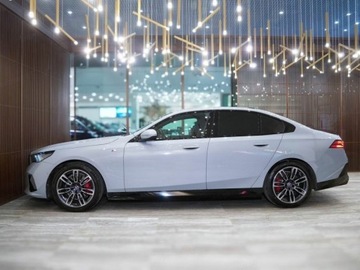BMW Seria 5 G90-91 Touring 2.0 520d 197KM 2025 BMW Seria 5 520d xDrive M Sport 2.0 197KM, zdjęcie 1