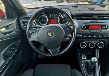 Alfa Romeo Giulietta Nuova II Hatchback 5d 1.4 TB 16v 120KM 2011 Alfa Romeo Giulietta Alfa Romeo Giulietta 1.4 Benzyna 120KM, zdjęcie 17