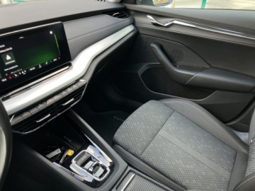 Skoda Octavia IV Liftback 1.5 TSI EVO 150KM 2023 Skoda Octavia Style ! Aktywny Tempomat ! Podgrzewa, zdjęcie 13