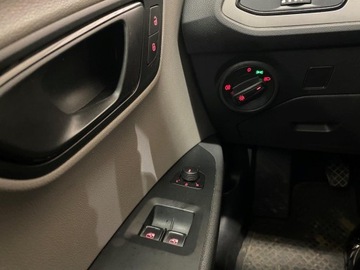 Seat Leon III Hatchback Facelifting 1.2 TSI 85KM 2018 Seat Leon 1.2 TSI Reference III (2012-) Seat Leon, zdjęcie 16