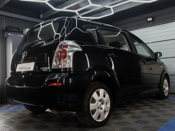 Toyota Corolla Verso E120 1.8 VVT-i 130KM 2007 Toyota Corolla Verso 1.8 benzyna 7 miejsc Klimatronic 1.8 Benzyna 129KM, zdjęcie 1