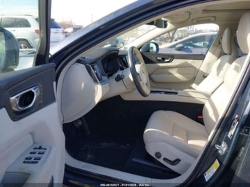 Volvo XC60 II Crossover T5 250KM 2020 Volvo XC 60 2020 Volvo XC60 T5 AWD Momentum 2.0 Benzyna 250KM, zdjęcie 12