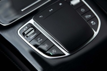 Mercedes GLC C253 SUV Facelifting 2.0 200d 163KM 2019 Mercedes-Benz GLC 200d 4Matic Salon PL 79 000 km Autotrade 2.0 Diesel, zdjęcie 29